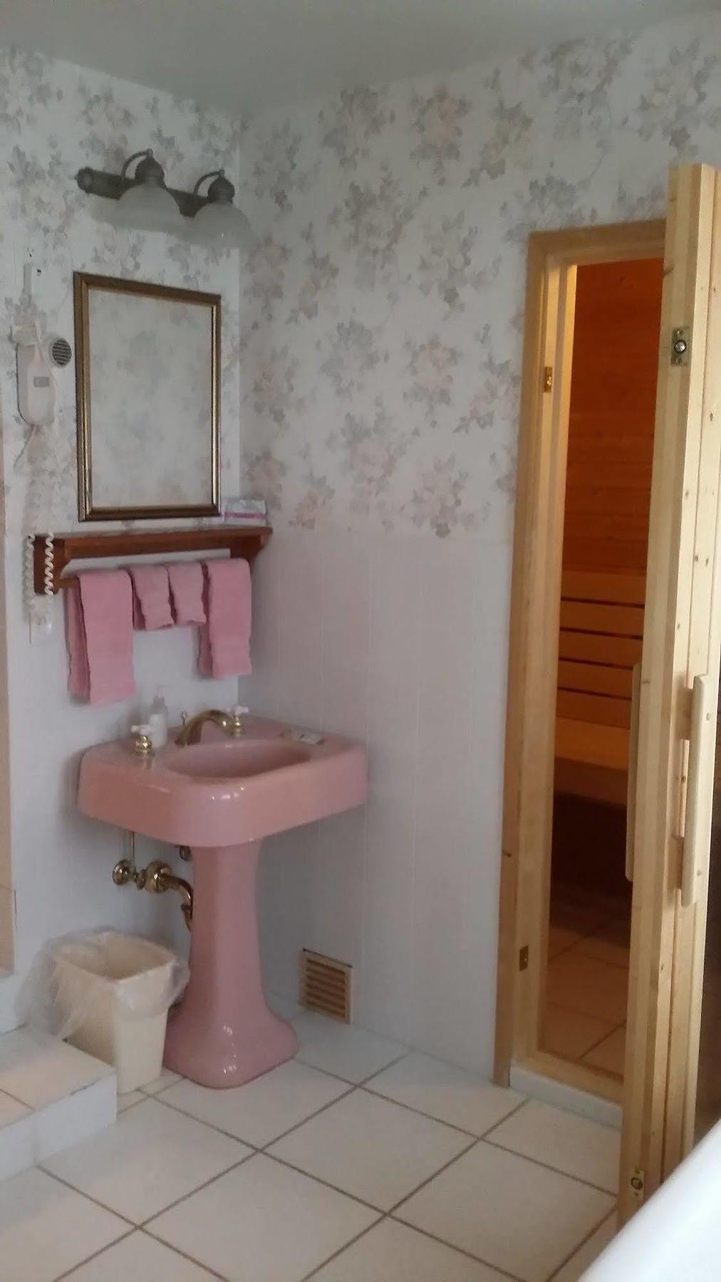 Chestnut Charm Bed & Breakfast Atlantic المظهر الخارجي الصورة